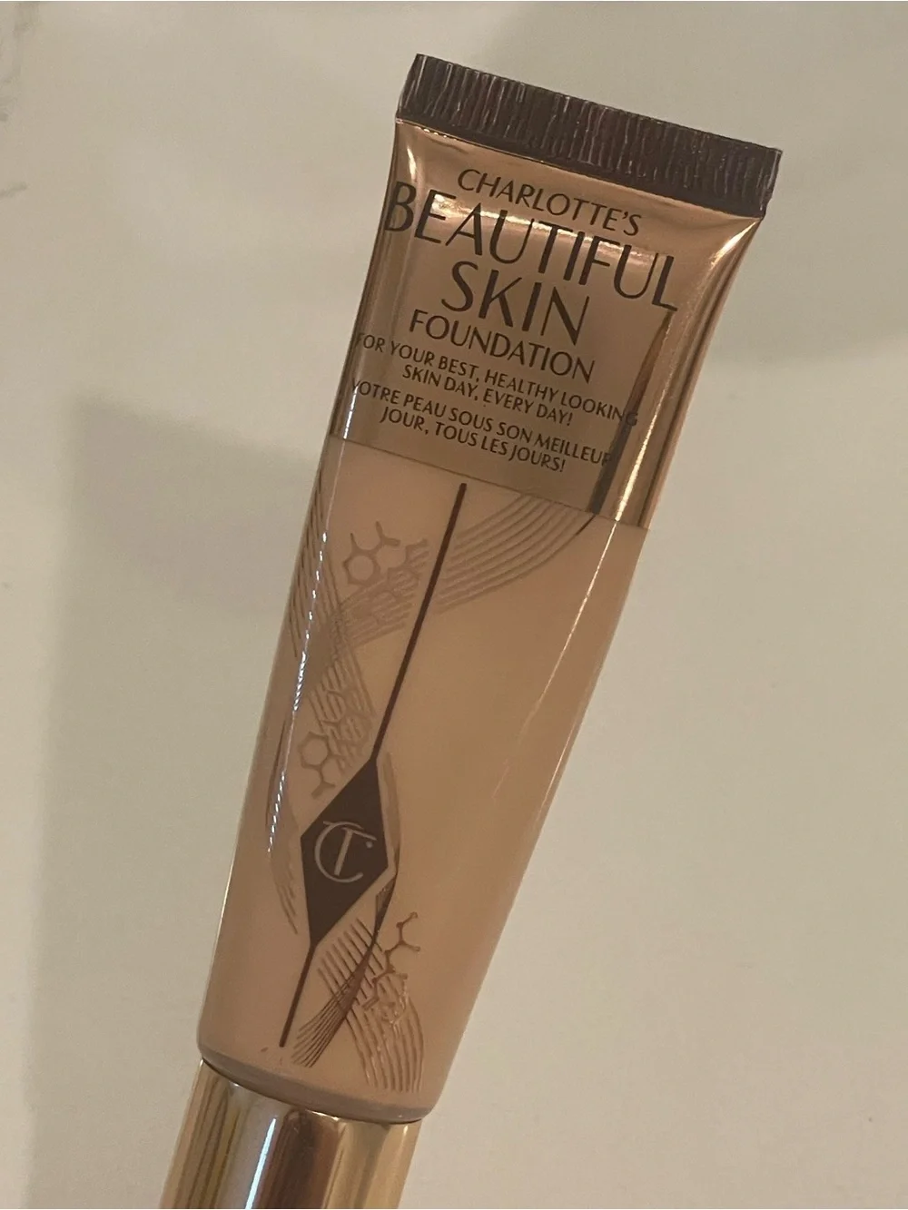 3N Charlotte Tilbury Beautiful Skin Foundation - 3 Neutral